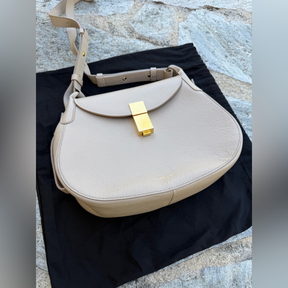 Demellier Elegant Taupe Leather Shoulder Bag Great Condition - Picture 2 of 14
